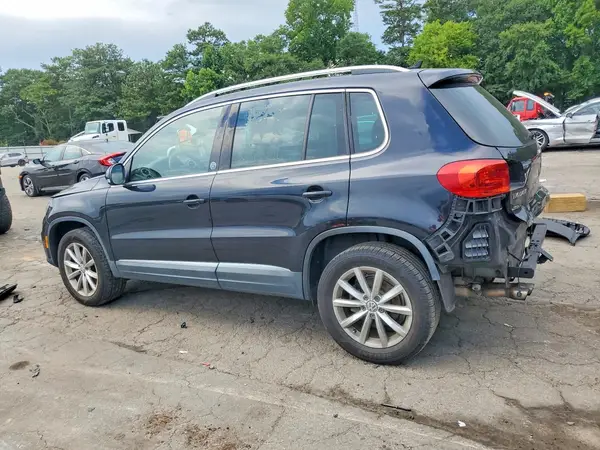 WVGSV7AX2HW500678 2017 VOLKSWAGEN TIGUAN - Image 2