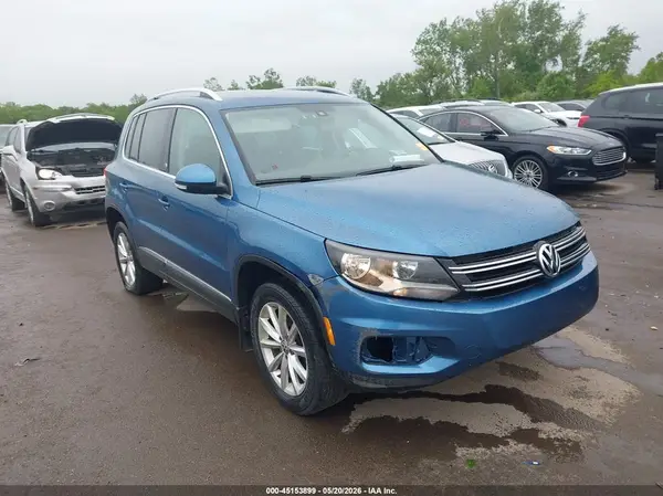 WVGSV7AX2HW507498 2017 VOLKSWAGEN TIGUAN - Image 1