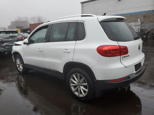 WVGSV7AX2HW511745 2017 VOLKSWAGEN TIGUAN - Image 2