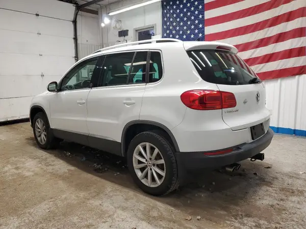 WVGSV7AX3HK005445 2017 VOLKSWAGEN TIGUAN - Image 2