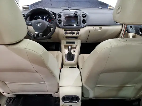 WVGSV7AX3HK005445 2017 VOLKSWAGEN TIGUAN - Image 8