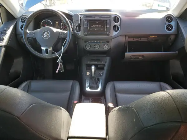 WVGSV7AX3HK008099 2017 VOLKSWAGEN TIGUAN - Image 8