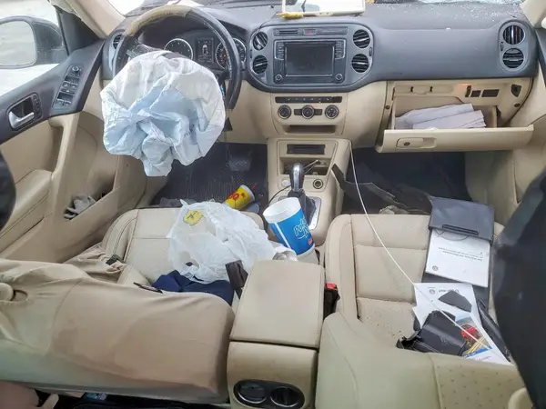 WVGSV7AX3HK011150 2017 VOLKSWAGEN TIGUAN - Image 8