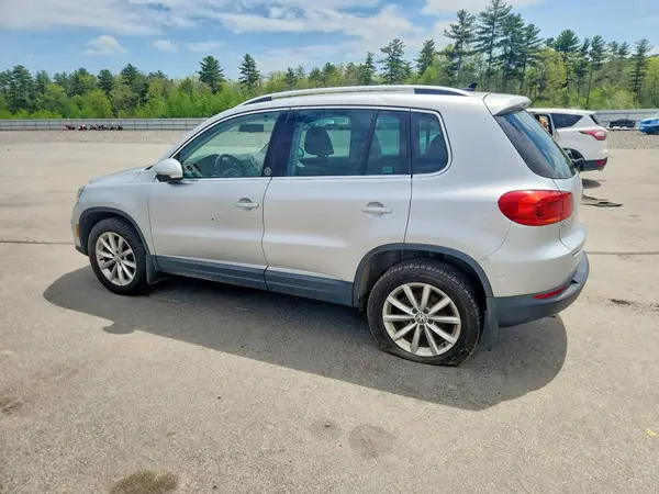 WVGSV7AX3HK018115 2017 VOLKSWAGEN TIGUAN - Image 2