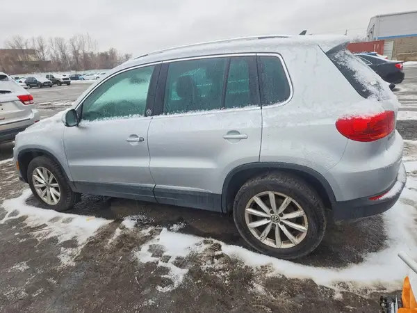 WVGSV7AX3HK026103 2017 VOLKSWAGEN TIGUAN - Image 2