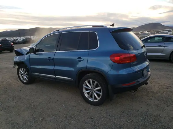 WVGSV7AX3HK026800 2017 VOLKSWAGEN TIGUAN - Image 2