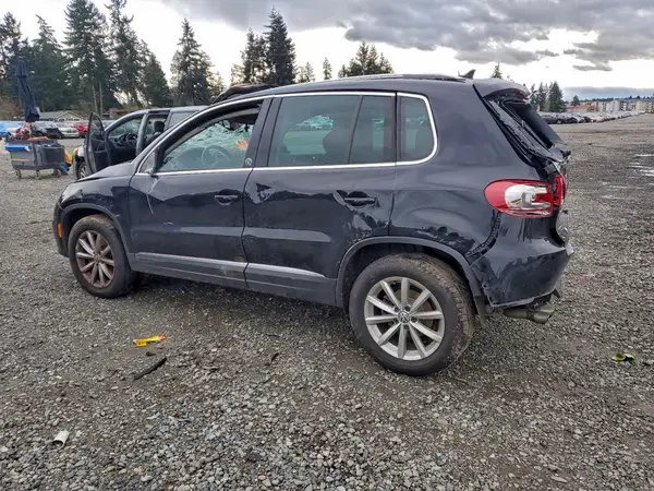 WVGSV7AX3HW500611 2017 VOLKSWAGEN TIGUAN - Image 2