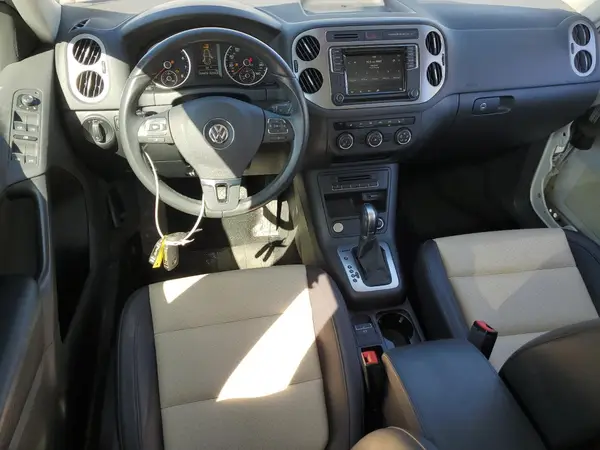 WVGSV7AX4HK004207 2017 VOLKSWAGEN TIGUAN - Image 8