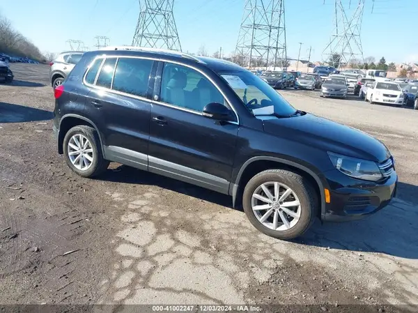 WVGSV7AX4HK006359 2017 VOLKSWAGEN TIGUAN - Image 1