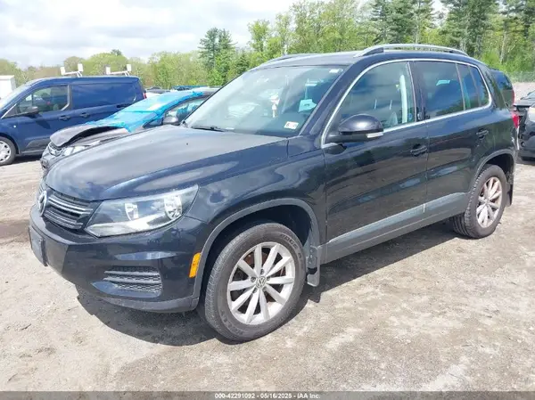 WVGSV7AX4HK012260 2017 VOLKSWAGEN TIGUAN - Image 2