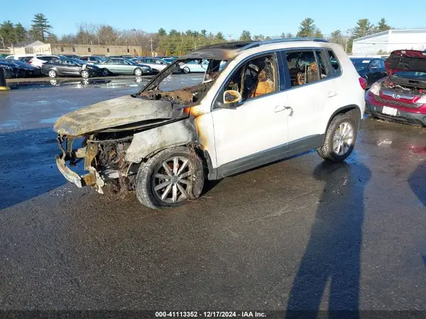 WVGSV7AX4HK013649 2017 VOLKSWAGEN TIGUAN - Image 2