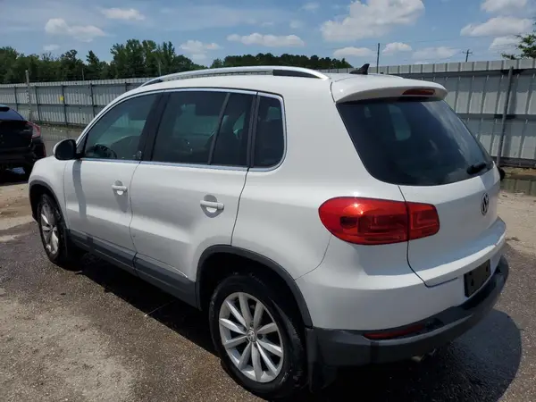 WVGSV7AX4HK019242 2017 VOLKSWAGEN TIGUAN - Image 2