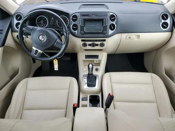 WVGSV7AX4HK028068 2017 VOLKSWAGEN TIGUAN - Image 8