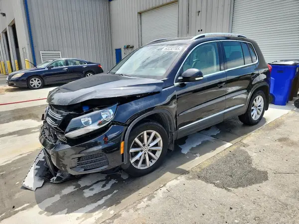 WVGSV7AX4HW503243 2017 VOLKSWAGEN TIGUAN - Image 1