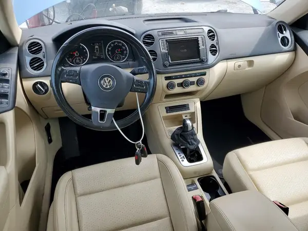 WVGSV7AX4HW506952 2017 VOLKSWAGEN TIGUAN - Image 8