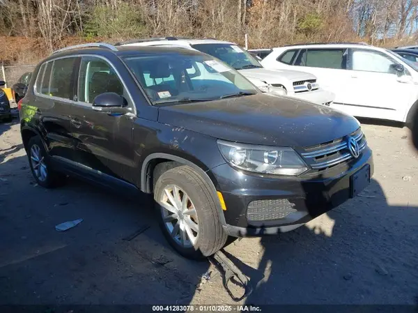 WVGSV7AX4HW511407 2017 VOLKSWAGEN TIGUAN - Image 1