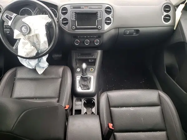WVGSV7AX5HK004572 2017 VOLKSWAGEN TIGUAN - Image 8