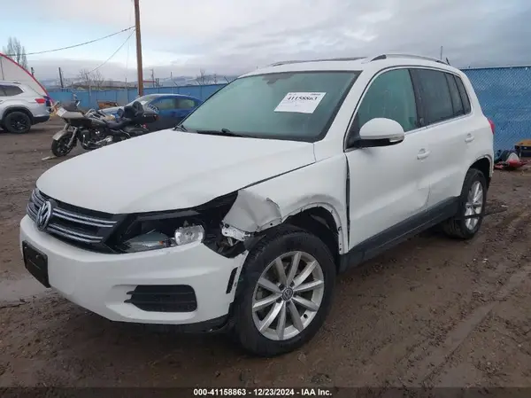 WVGSV7AX5HK006838 2017 VOLKSWAGEN TIGUAN - Image 2