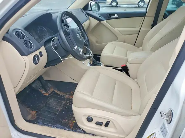 2017 VOLKSWAGEN TIGUAN auction photo 7