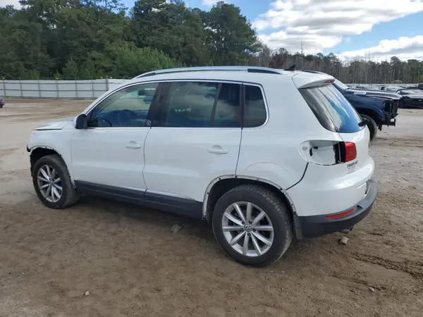 WVGSV7AX5HW511111 2017 VOLKSWAGEN TIGUAN - Image 2