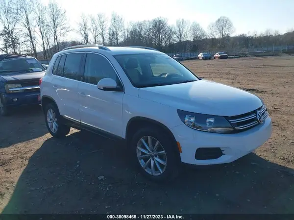 WVGSV7AX6HK005682 2017 VOLKSWAGEN TIGUAN - Image 1