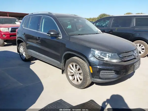 WVGSV7AX6HK009778 2017 VOLKSWAGEN TIGUAN - Image 1