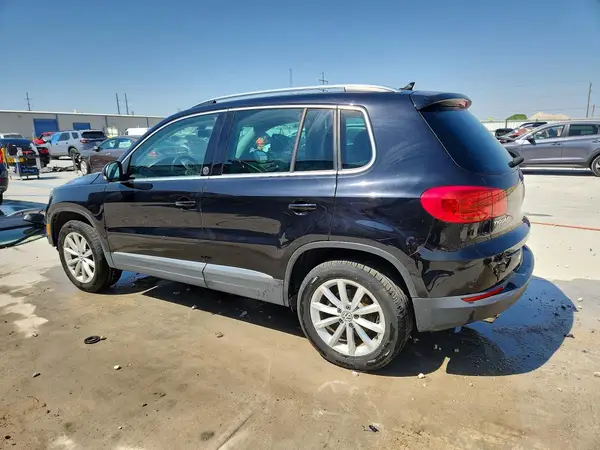 WVGSV7AX6HK017637 2017 VOLKSWAGEN TIGUAN - Image 2