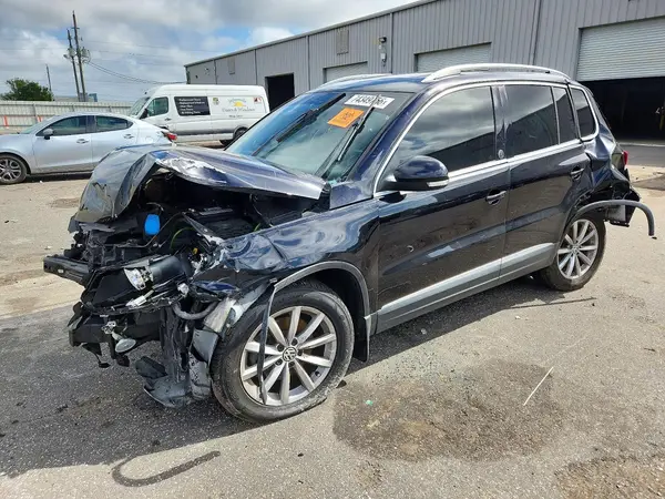 WVGSV7AX6HK020490 2017 VOLKSWAGEN TIGUAN - Image 1