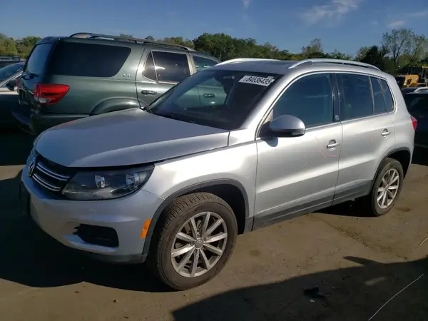 WVGSV7AX7HK005478 2017 VOLKSWAGEN TIGUAN - Image 1
