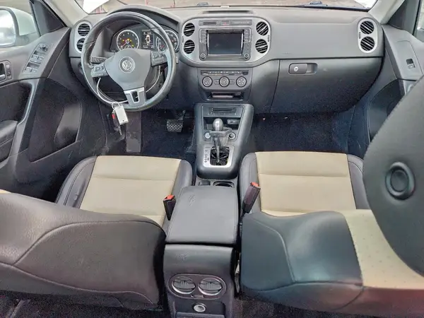 WVGSV7AX7HK010115 2017 VOLKSWAGEN TIGUAN - Image 8