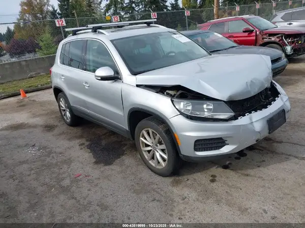 WVGSV7AX7HW512082 2017 VOLKSWAGEN TIGUAN - Image 1