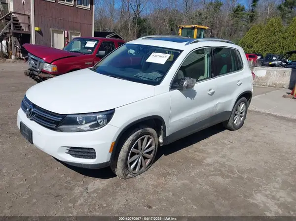 WVGSV7AX8HK001374 2017 VOLKSWAGEN TIGUAN - Image 2