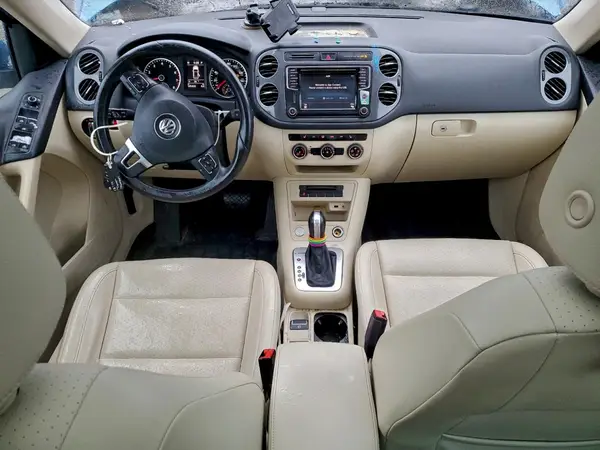WVGSV7AX8HK002931 2017 VOLKSWAGEN TIGUAN - Image 8