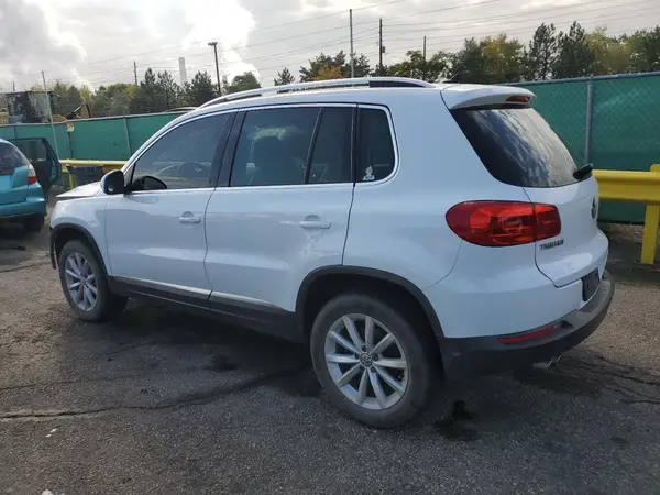 WVGSV7AX8HK010513 2017 VOLKSWAGEN TIGUAN - Image 2