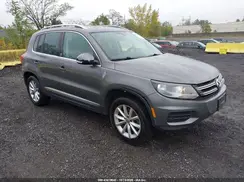 WVGSV7AX8HK011905 2017 VOLKSWAGEN TIGUAN