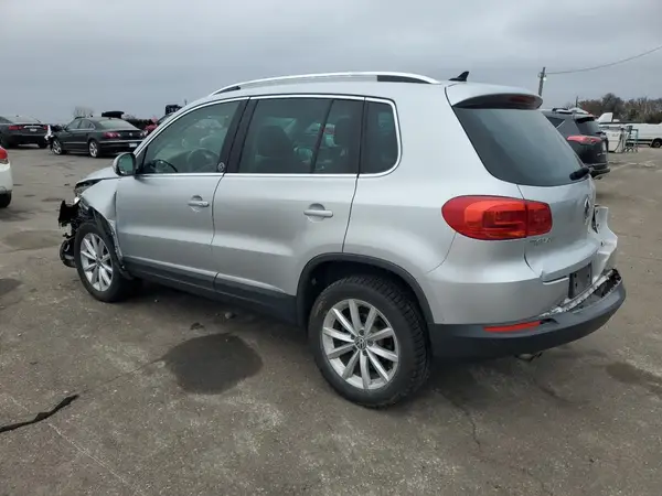 WVGSV7AX8HK011953 2017 VOLKSWAGEN TIGUAN - Image 2