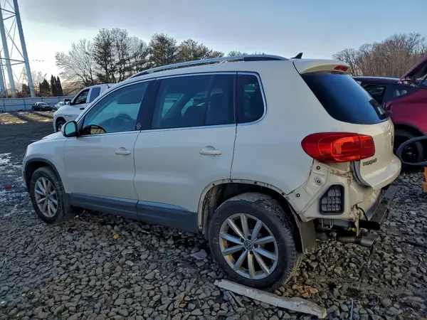 WVGSV7AX8HK021611 2017 VOLKSWAGEN TIGUAN - Image 2