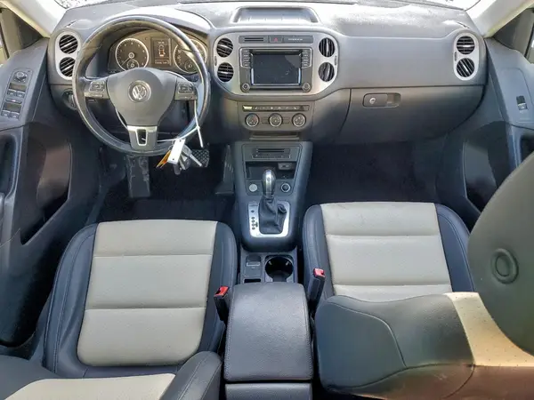 WVGSV7AX8HK021611 2017 VOLKSWAGEN TIGUAN - Image 8