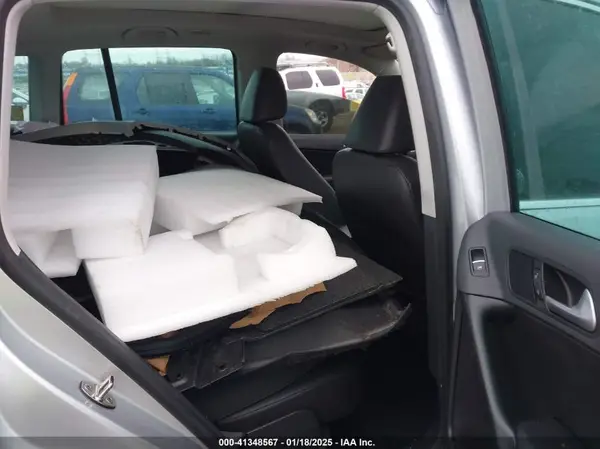 WVGSV7AX8HK031345 2017 VOLKSWAGEN TIGUAN - Image 8