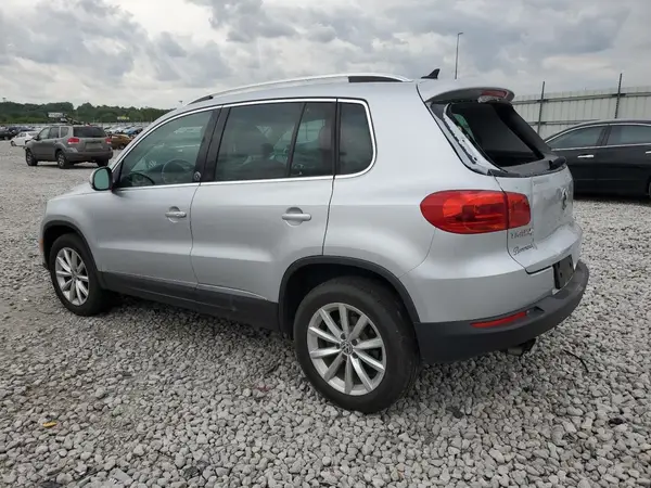 WVGSV7AX9HK020189 2017 VOLKSWAGEN TIGUAN - Image 2