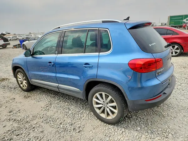 WVGSV7AX9HW501438 2017 VOLKSWAGEN TIGUAN - Image 2