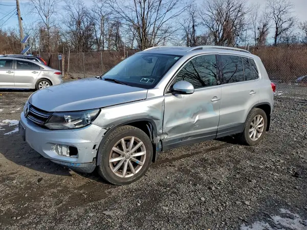 WVGSV7AX9HW509216 2017 VOLKSWAGEN TIGUAN - Image 1