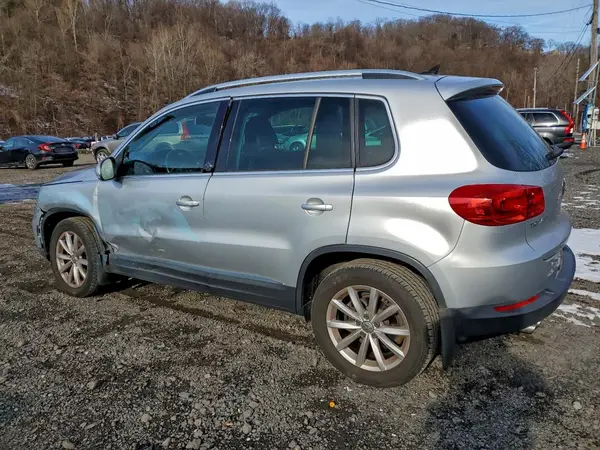 WVGSV7AX9HW509216 2017 VOLKSWAGEN TIGUAN - Image 2