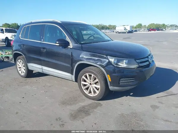 WVGSV7AX9HW512486 2017 VOLKSWAGEN TIGUAN - Image 1