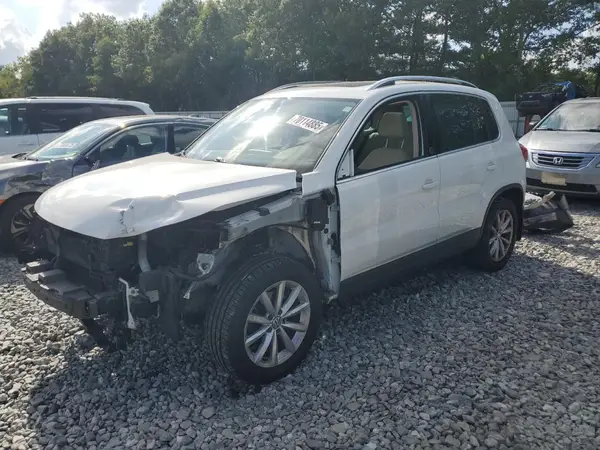 WVGSV7AXXHK001358 2017 VOLKSWAGEN TIGUAN - Image 1