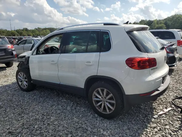 WVGSV7AXXHK001358 2017 VOLKSWAGEN TIGUAN - Image 2