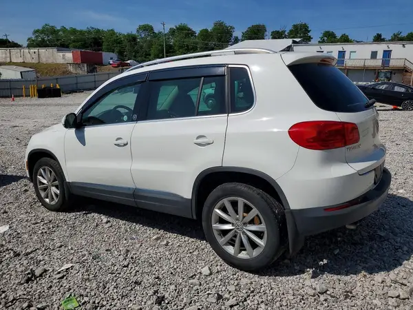 WVGSV7AXXHK002512 2017 VOLKSWAGEN TIGUAN - Image 2