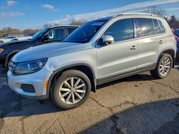 WVGSV7AXXHK002638 2017 VOLKSWAGEN TIGUAN - Image 1
