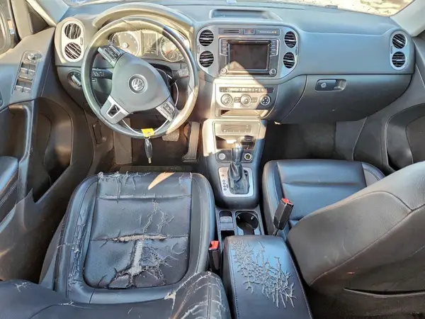 WVGSV7AXXHK002638 2017 VOLKSWAGEN TIGUAN - Image 8