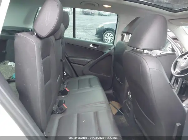 WVGSV7AXXHK003630 2017 VOLKSWAGEN TIGUAN - Image 8